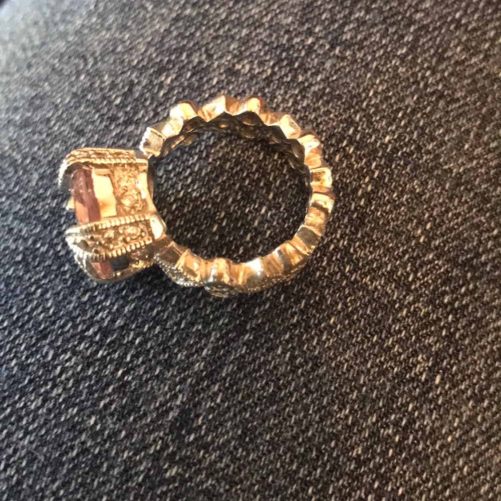 Pink stone ring - Picture 2 of 3
